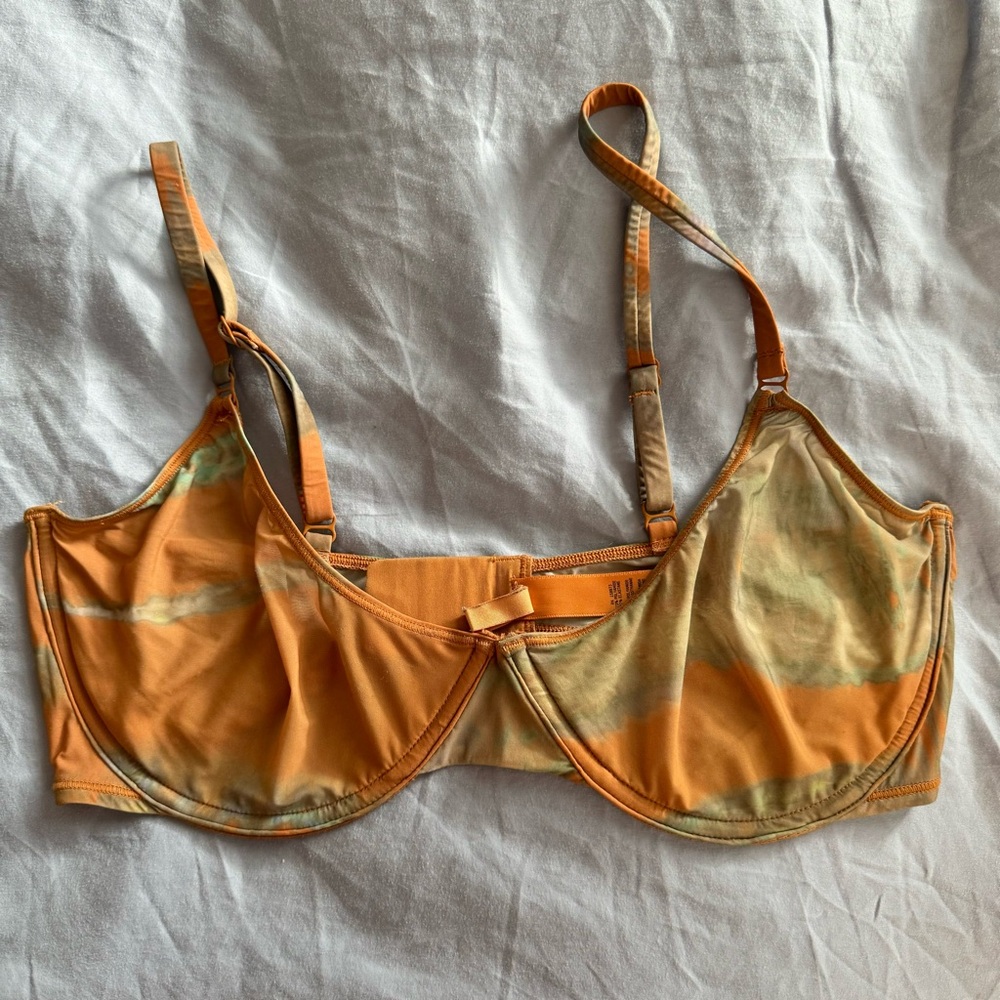 AVAILABLE - Unlined underwire balconette bra